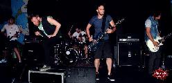 gallery/2014.06.05.flatband-project_for_a_better_dream-all_the_shelters-slaves_strike_back-owndisorder-durer_kert/DSC_0171.JPG