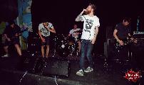 gallery/2014.06.05.flatband-project_for_a_better_dream-all_the_shelters-slaves_strike_back-owndisorder-durer_kert/DSC_0413.JPG