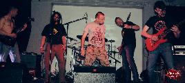 gallery/2015.04.29.gcs-pigpride-the_diy-hiszteria-orwell_disznoi-vex-eta-total_chaos~roham_bar/DSC_0333.JPG