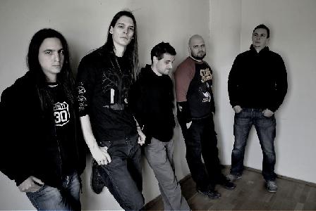 Casketgarden – Klip, fotó az új felállásról